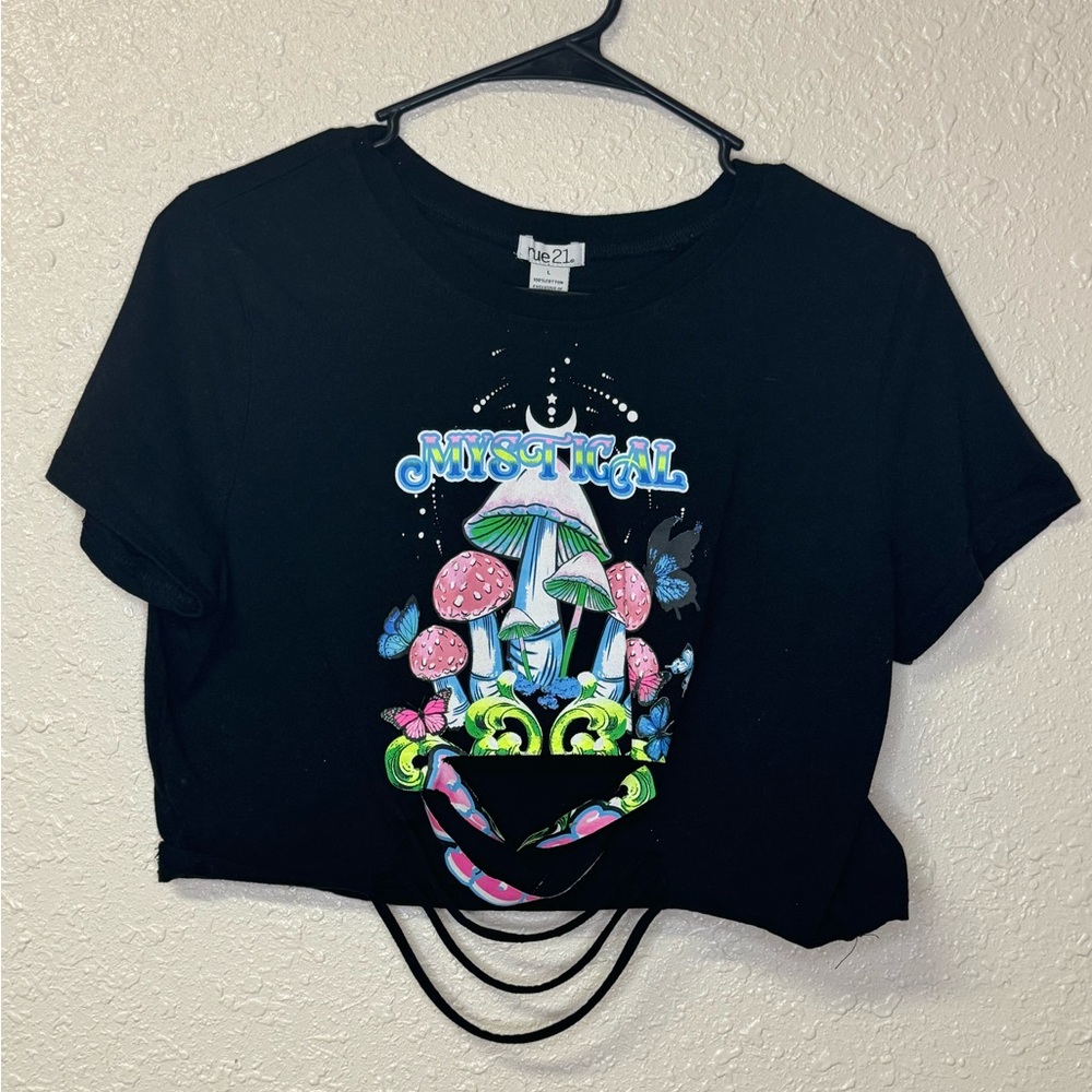Rue21 Mystical Black Ripped T-Shirt Women’s L